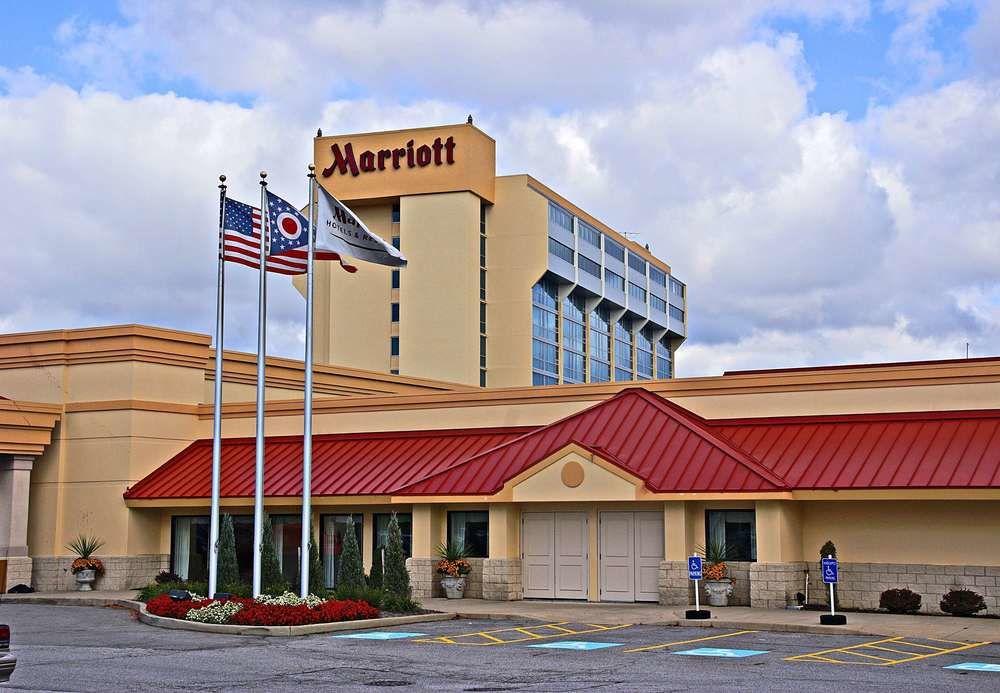 Wyndham Cleveland Airport Hotel Eksteriør billede