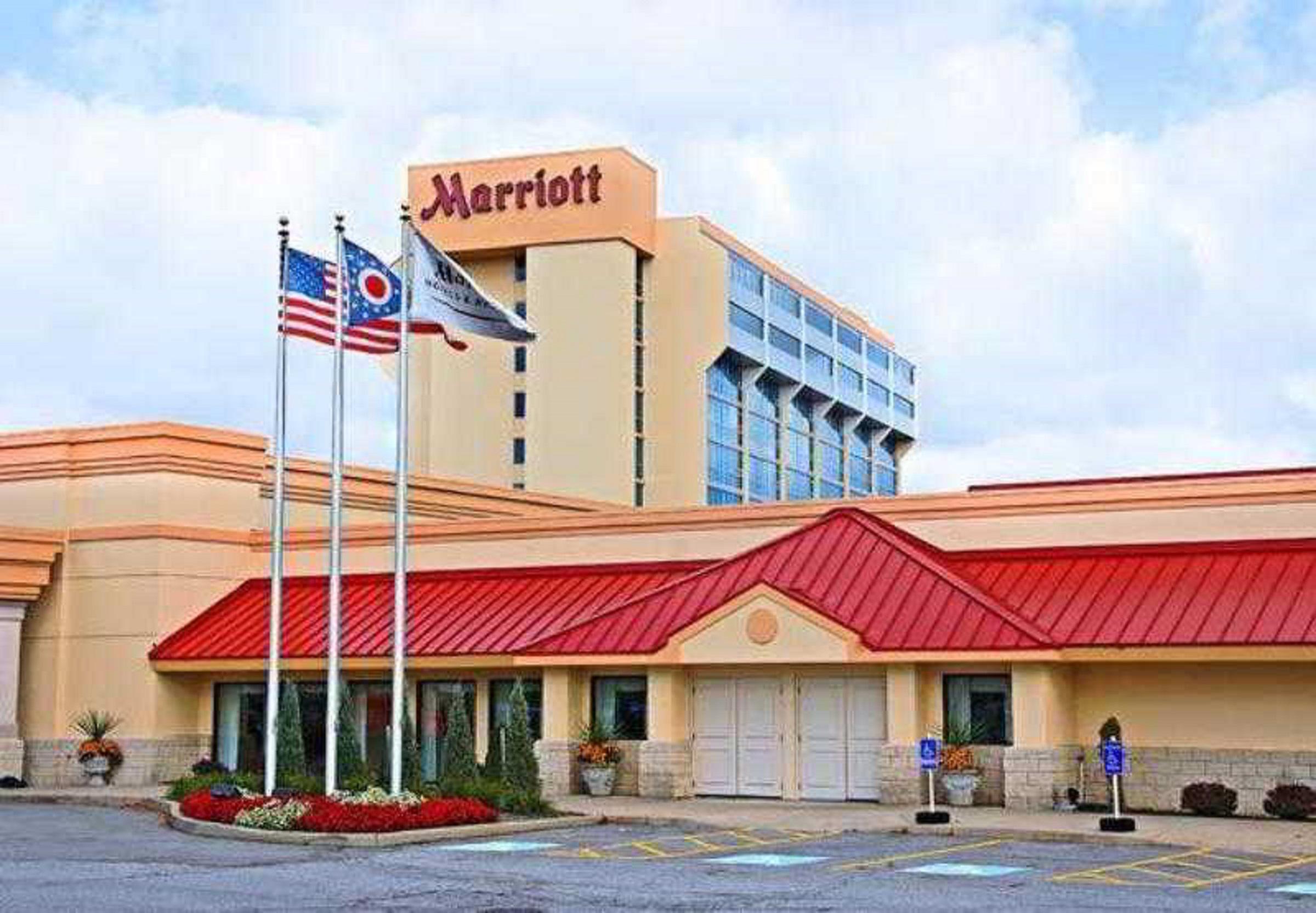 Wyndham Cleveland Airport Hotel Eksteriør billede
