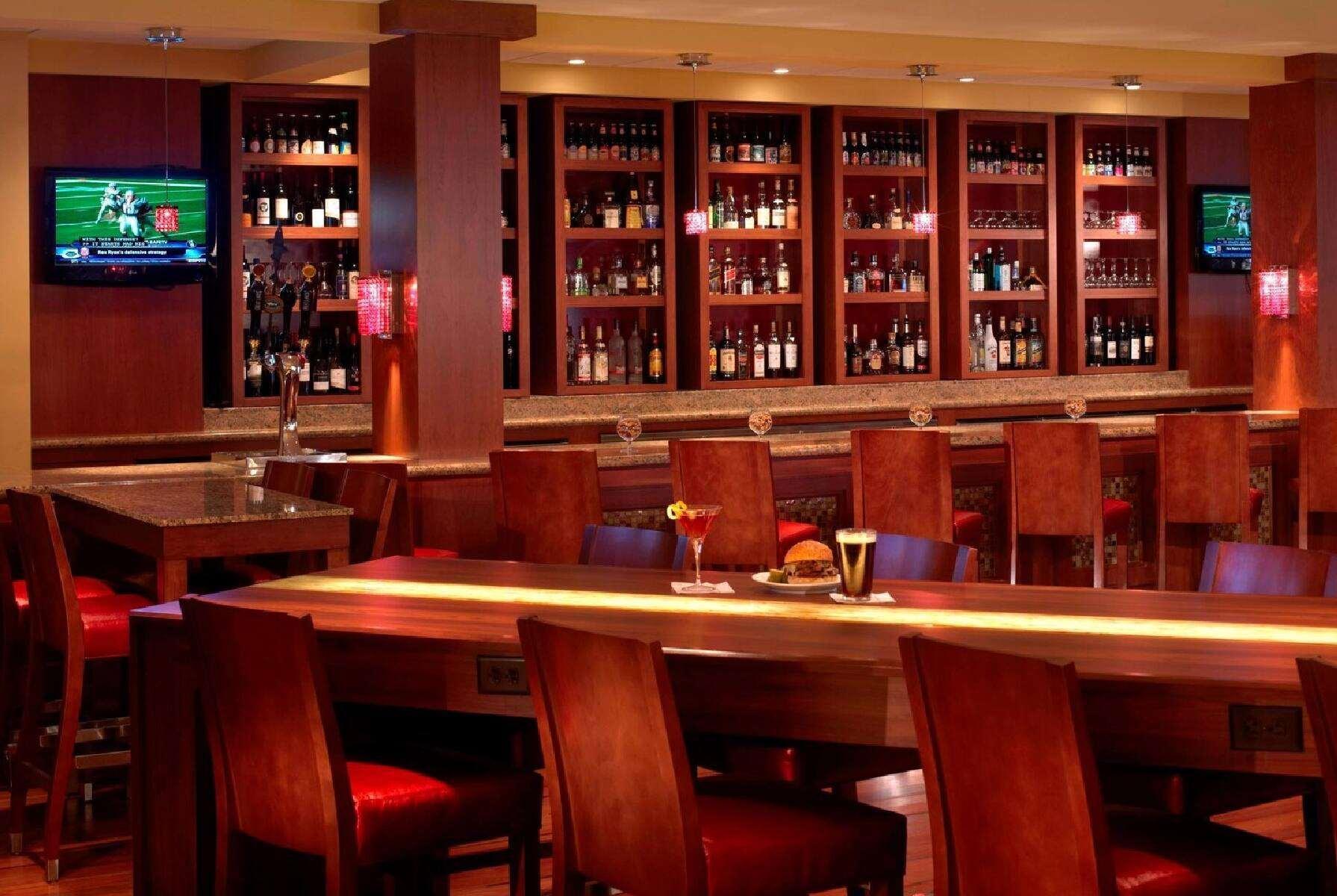 Wyndham Cleveland Airport Hotel Eksteriør billede