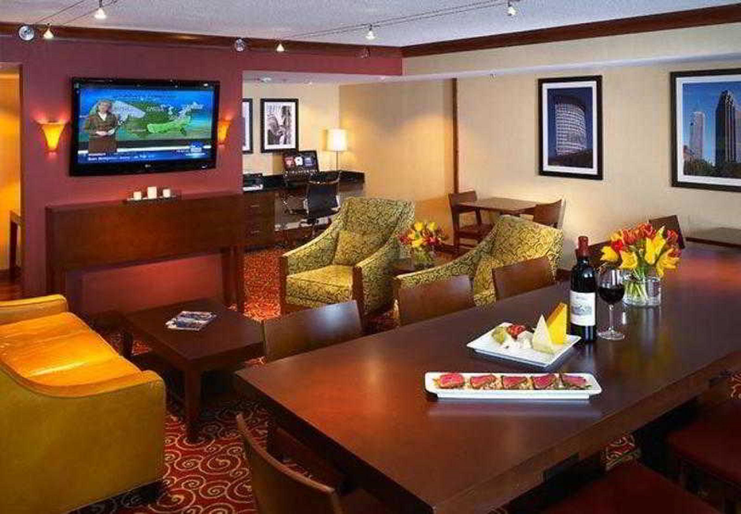 Wyndham Cleveland Airport Hotel Interiør billede